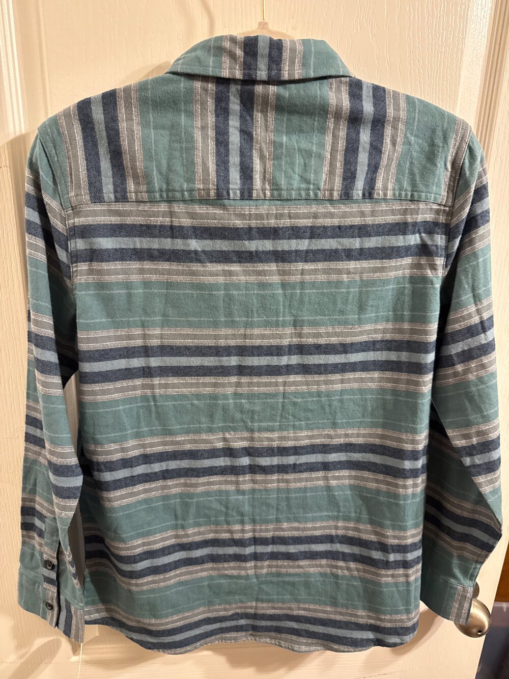 NEW with tags, Colorful Planet Plaid Flannel Shirt Teal Blue Gray XL 14 16 - Picture 7 of 7